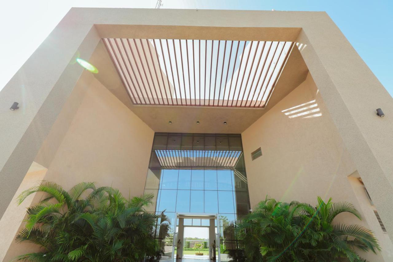 Club Heaven Palanpur Hotel Екстериор снимка