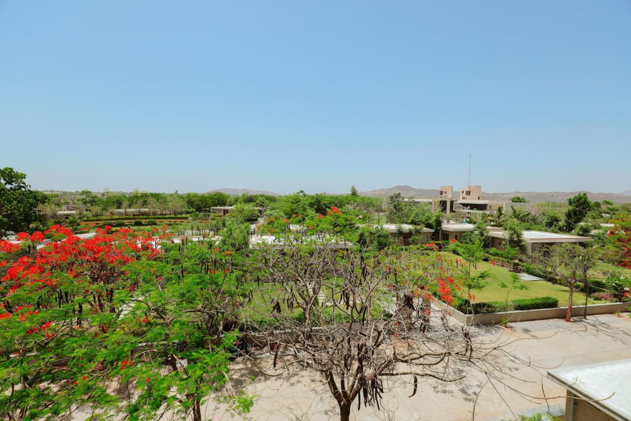 Club Heaven Palanpur Hotel Екстериор снимка